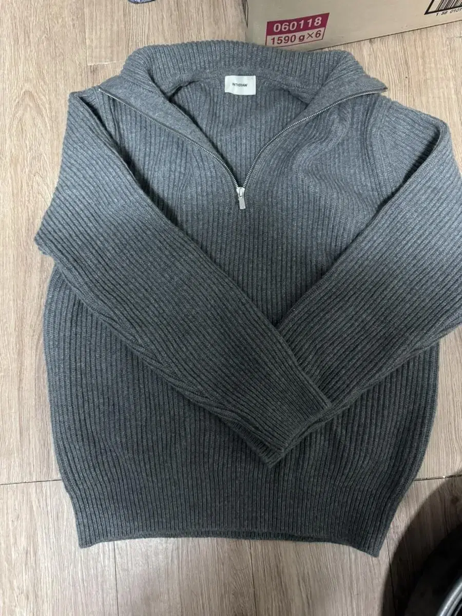 In-the-Low Half-Zip Up Size 2