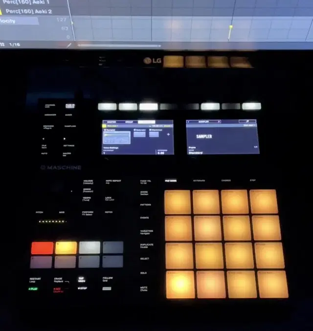 마크3 MK3 (상태좋음)NI MASCHINE MK3 / Native I