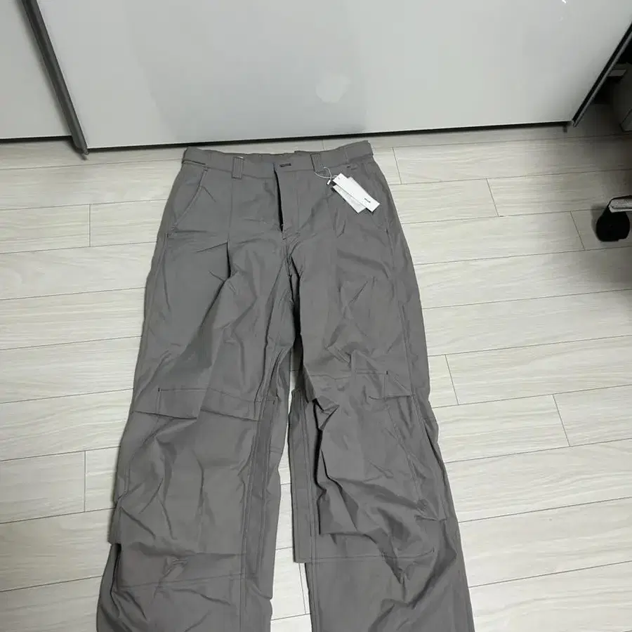 go nak 2 panel parachute pants - grey