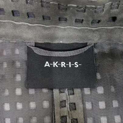 AKRIS 세무소재 펀칭 자켓 us8사이즈