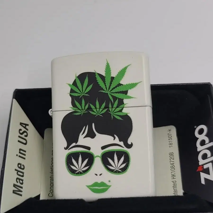 미개봉 정품 49837 CANNIBIS DESIGN 새 지포라이터