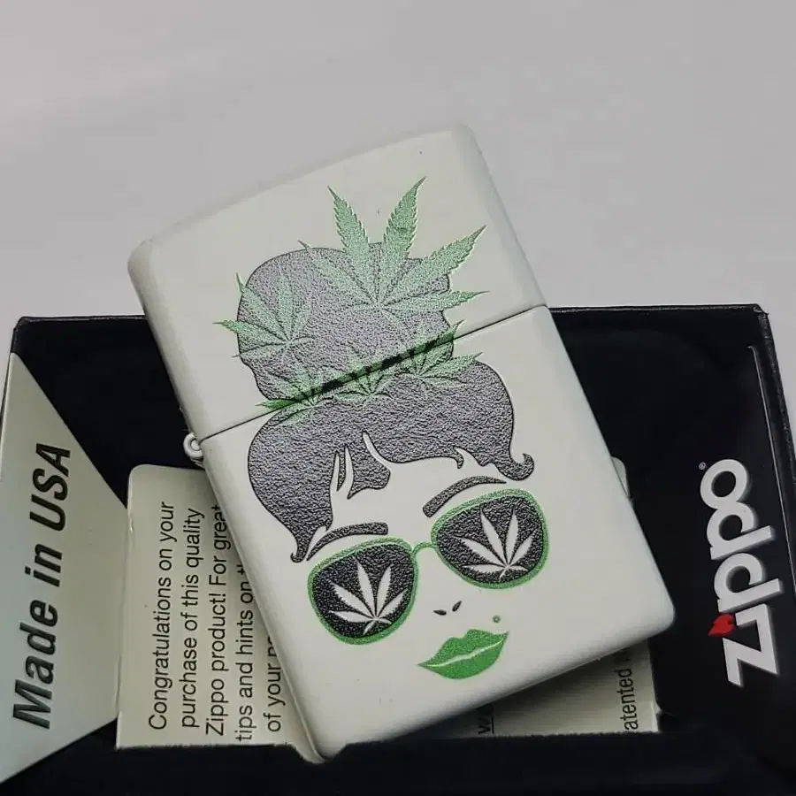 미개봉 정품 49837 CANNIBIS DESIGN 새 지포라이터