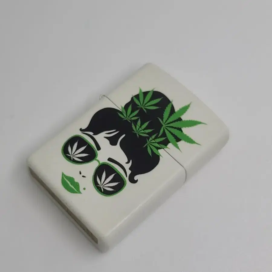 미개봉 정품 49837 CANNIBIS DESIGN 새 지포라이터