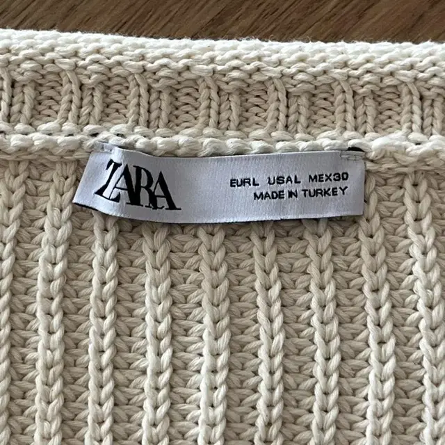 Zara 크롭 니트