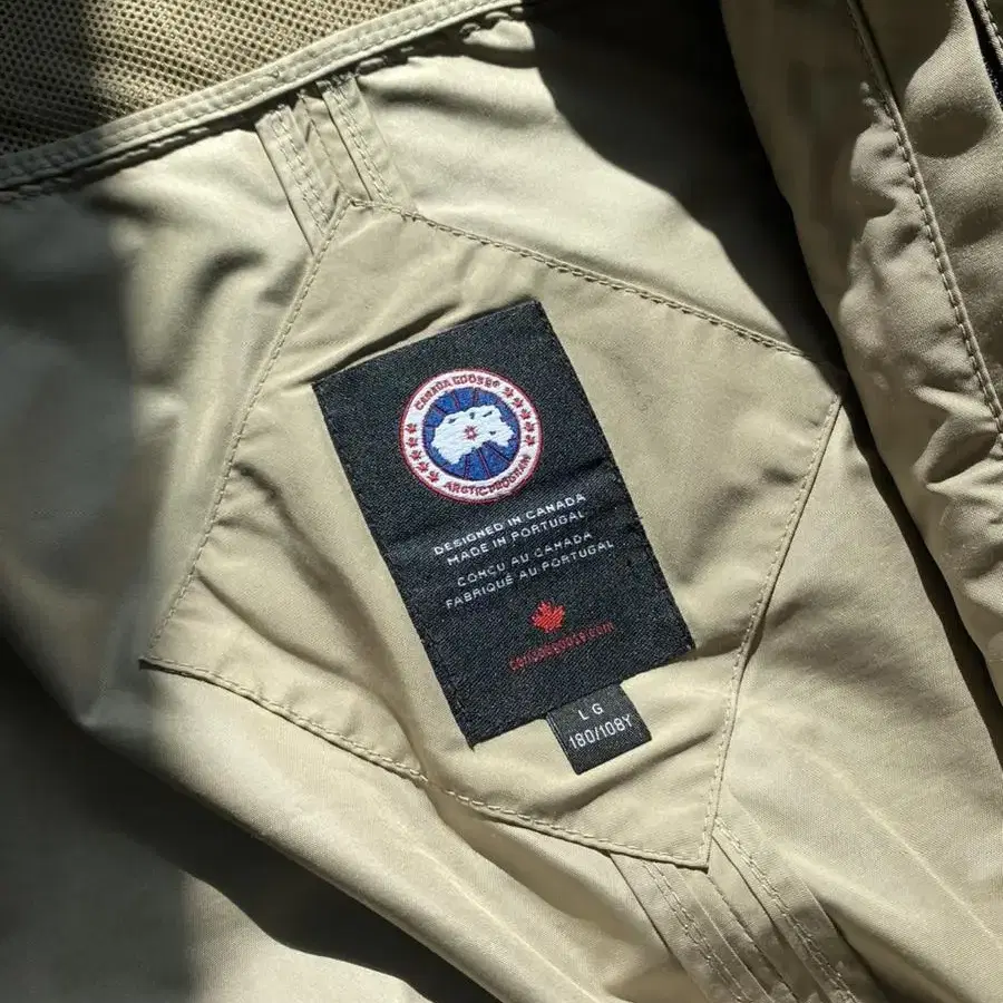 캐나다구스 유틸리티 봄버 canadagoose bomber