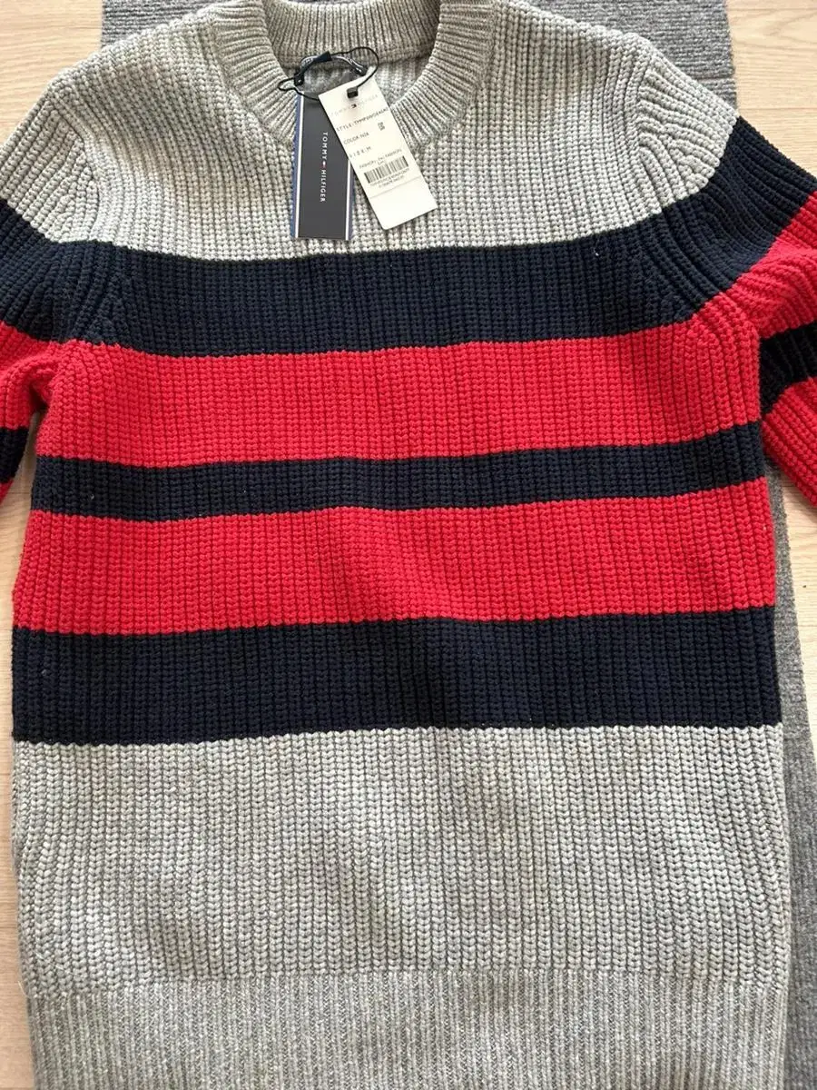 Tommy Hilfiger Knit