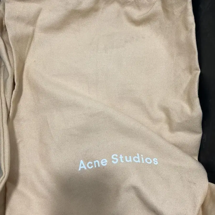 Acne studio 아크네 스튜디오 페리 더티 45