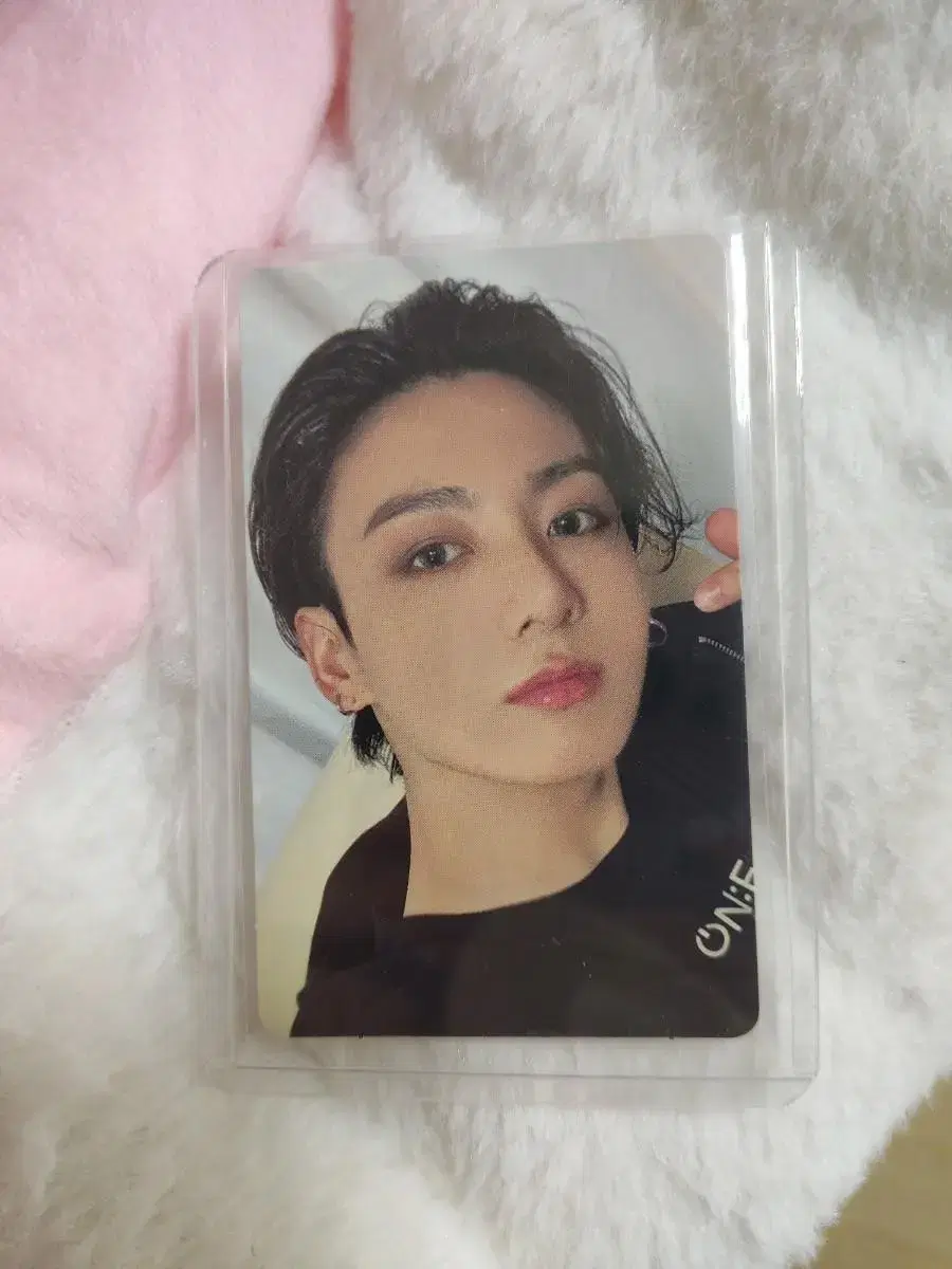 bts online concert blueray jungkook photocard on:e concert blueray