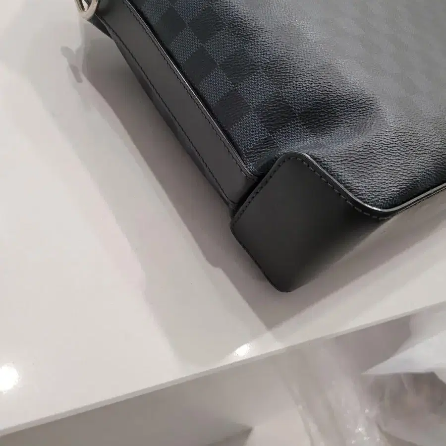 루이비통 LOUIS VUITTON 그리니치 메신저백