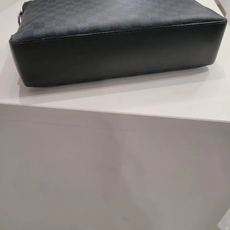 루이비통 LOUIS VUITTON 그리니치 메신저백