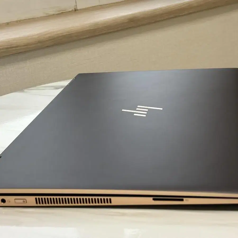 HP spectre X360 (i7 MX150)최상위 옵션