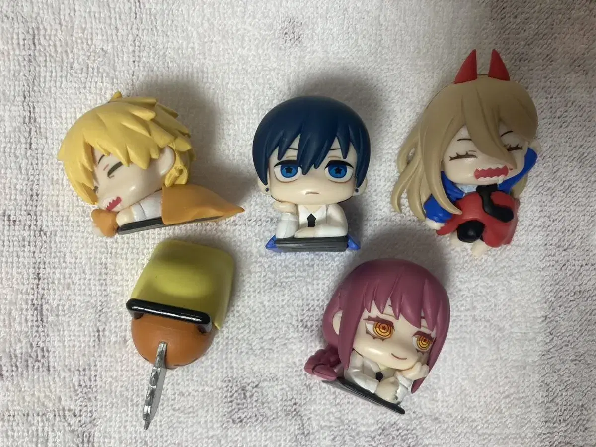 (Price Reduced) Chainsaw Man Aki Takusta Stand Himeno Zip Gain Doll Ball Chain