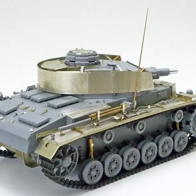 Tamiya 25159 German Panzerkampfwagen III