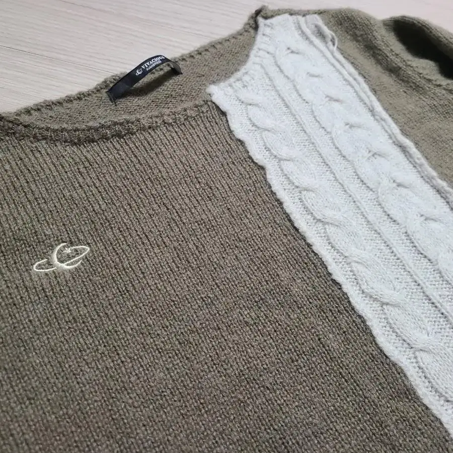 어반드레스 Half Patchwork Knitwear