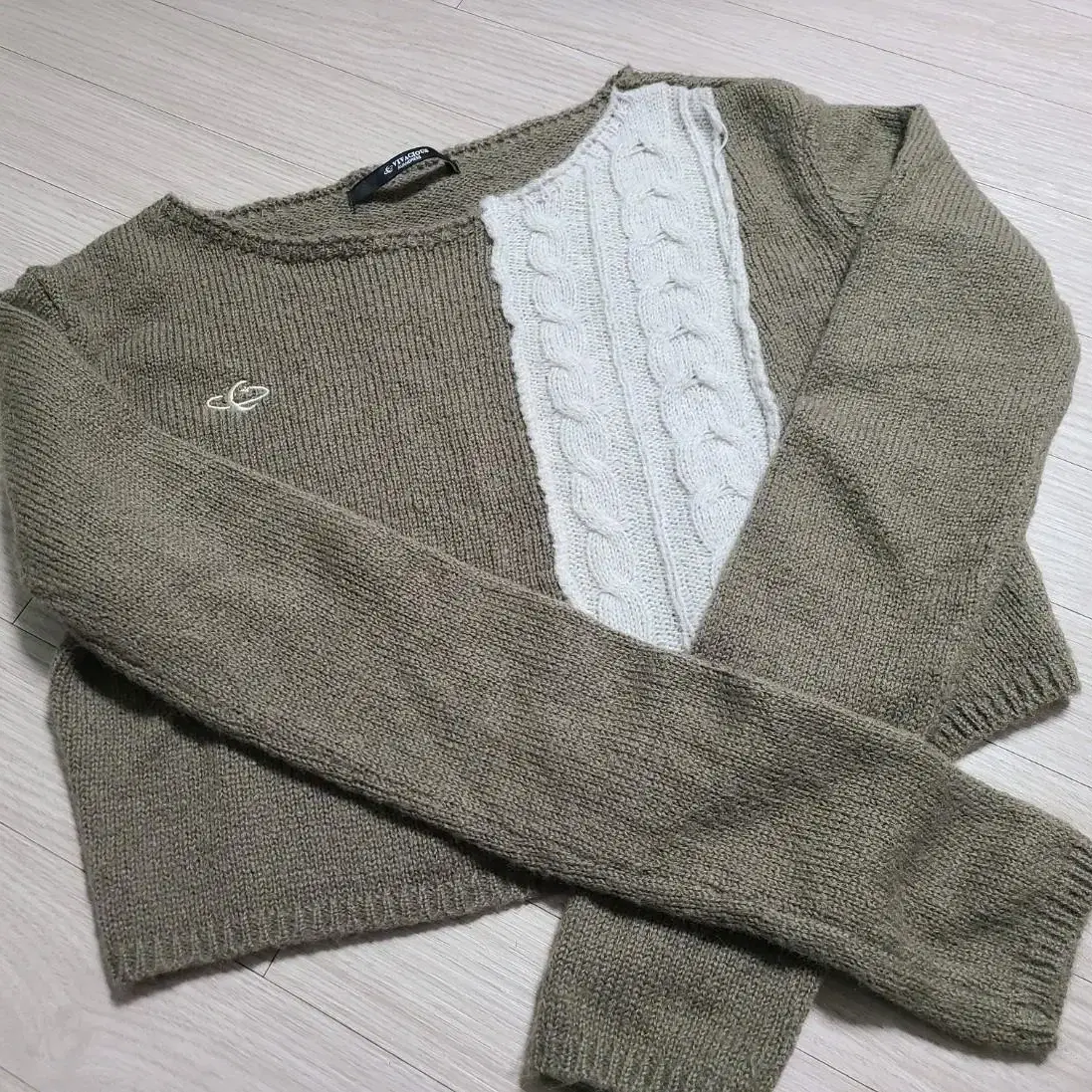 어반드레스 Half Patchwork Knitwear