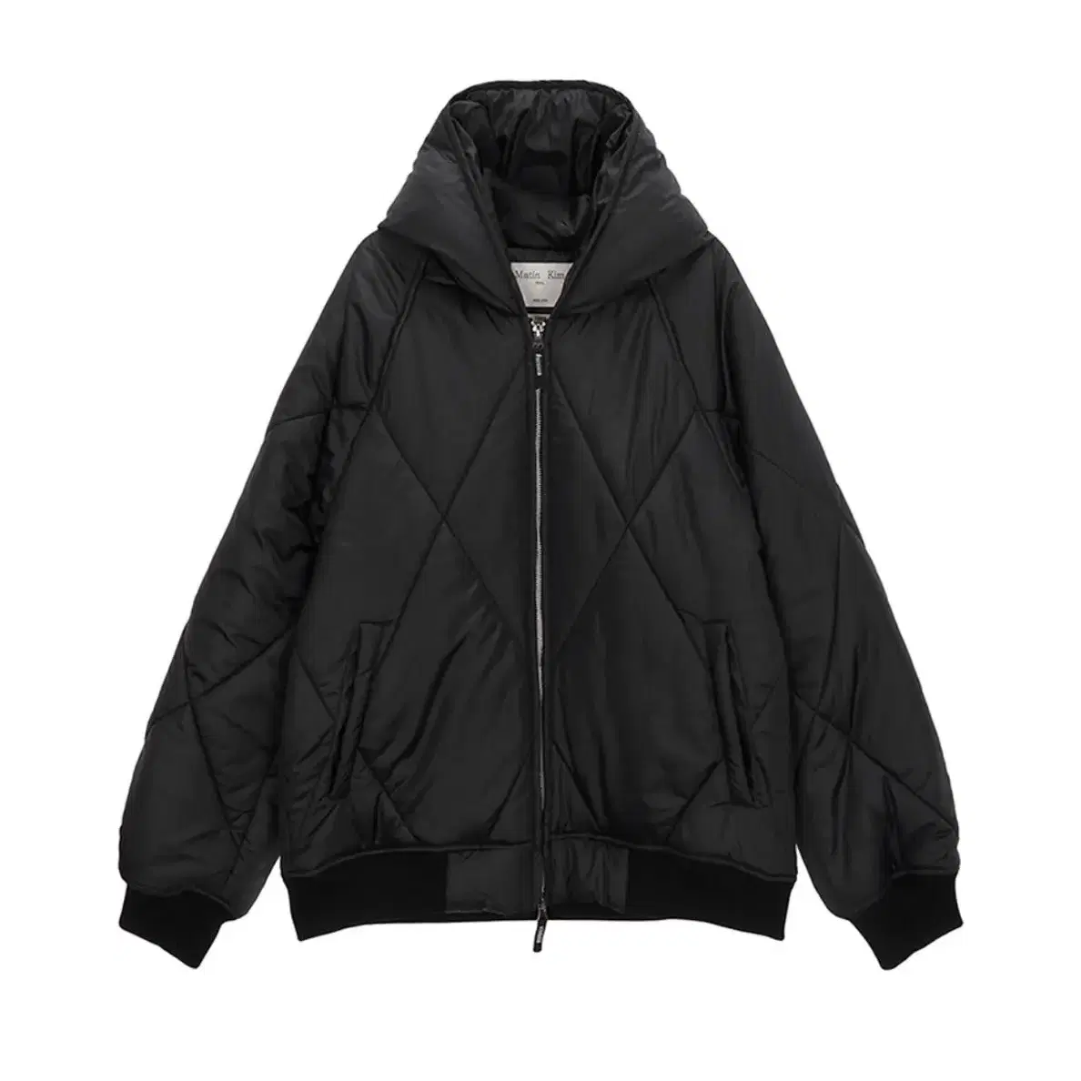 마뗑킴 BACK TYPO QUILTING HOOD JUMPER black