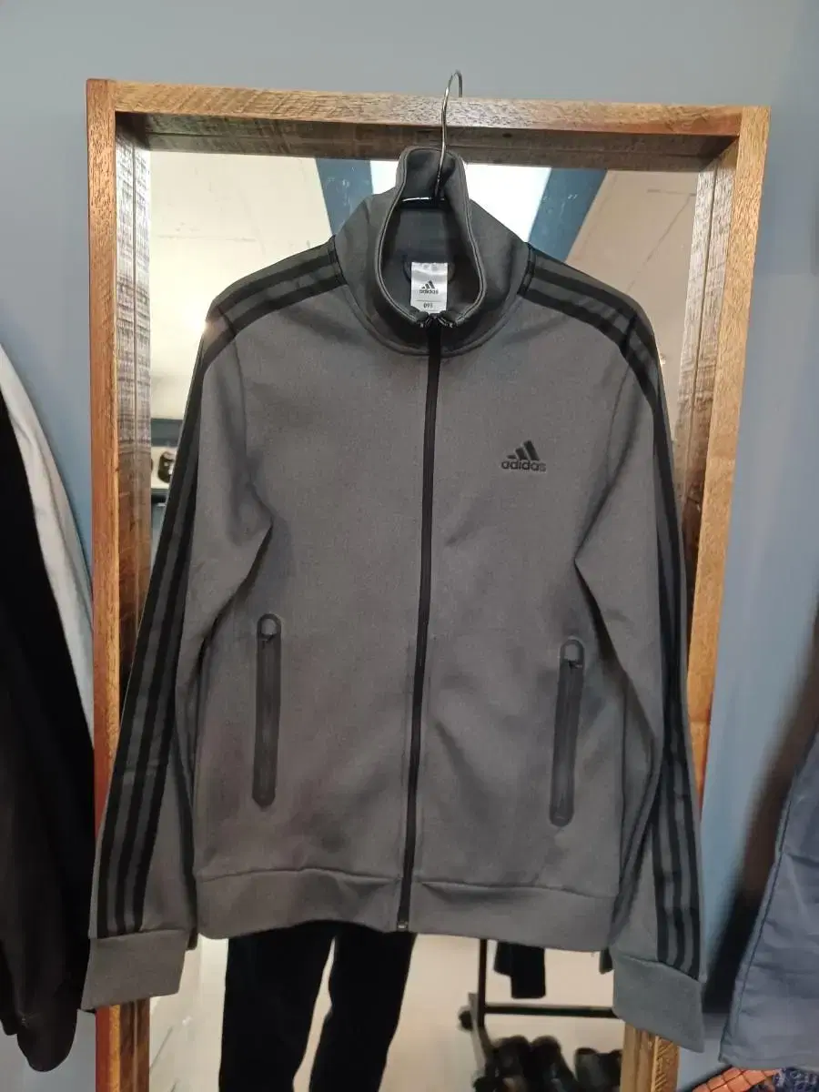 adidas Tracktop Jersey Gray 95