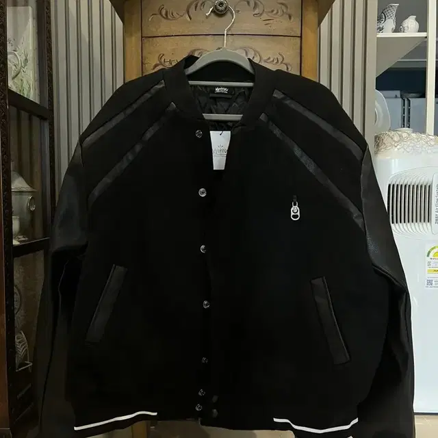 (새제품) 커뮨더웨어 KOMMUN RACER VARSITY JACKET