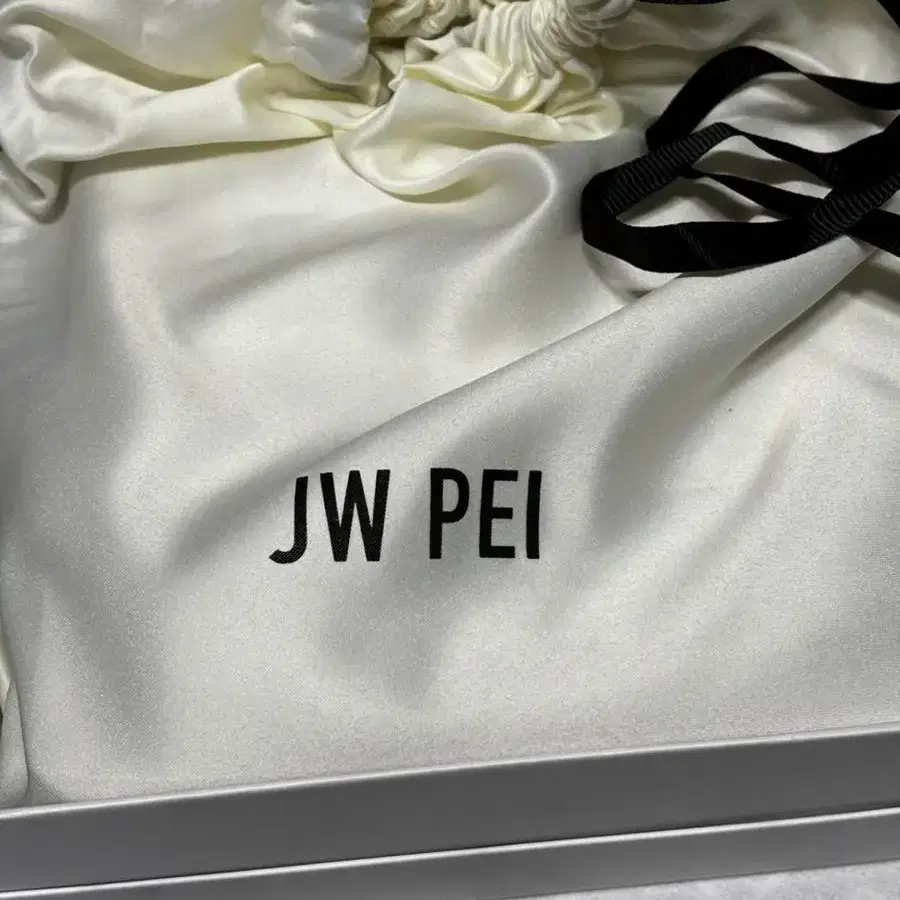 쥬페이 JW PEL The Fae