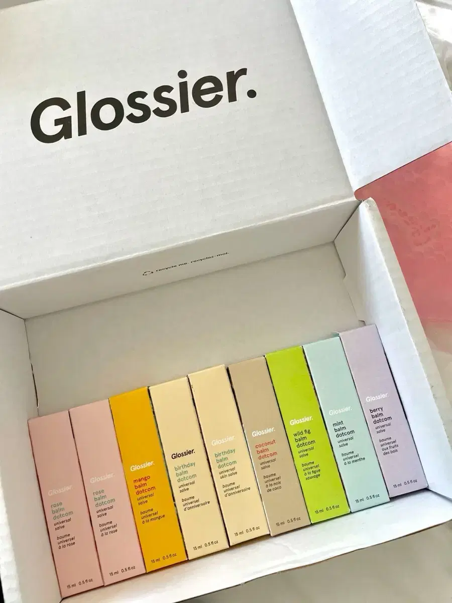 Glossier 글로시에 립밤(미개봉 케이스 포함)