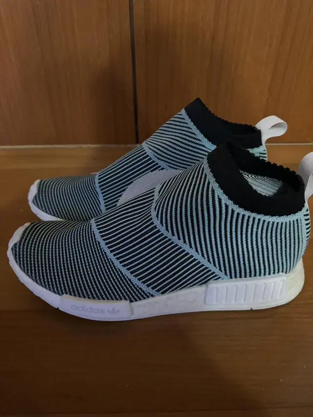 아디다스 NMD CS1 새상품 285