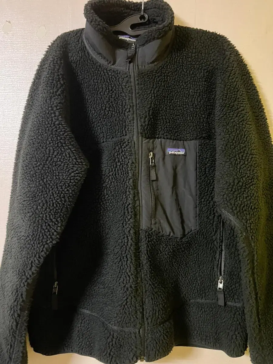 Patagonia Retro Furisode Black Size L to sell