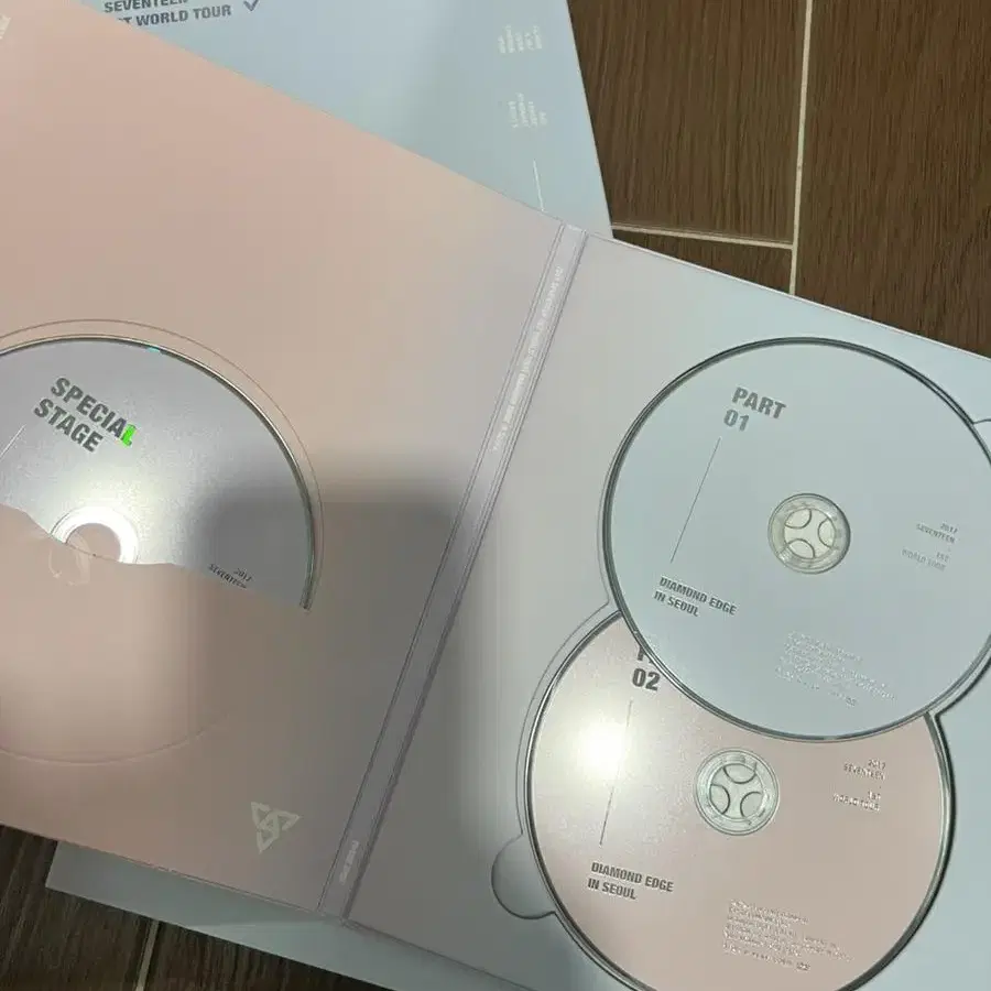 세븐틴 콘서트 dvd