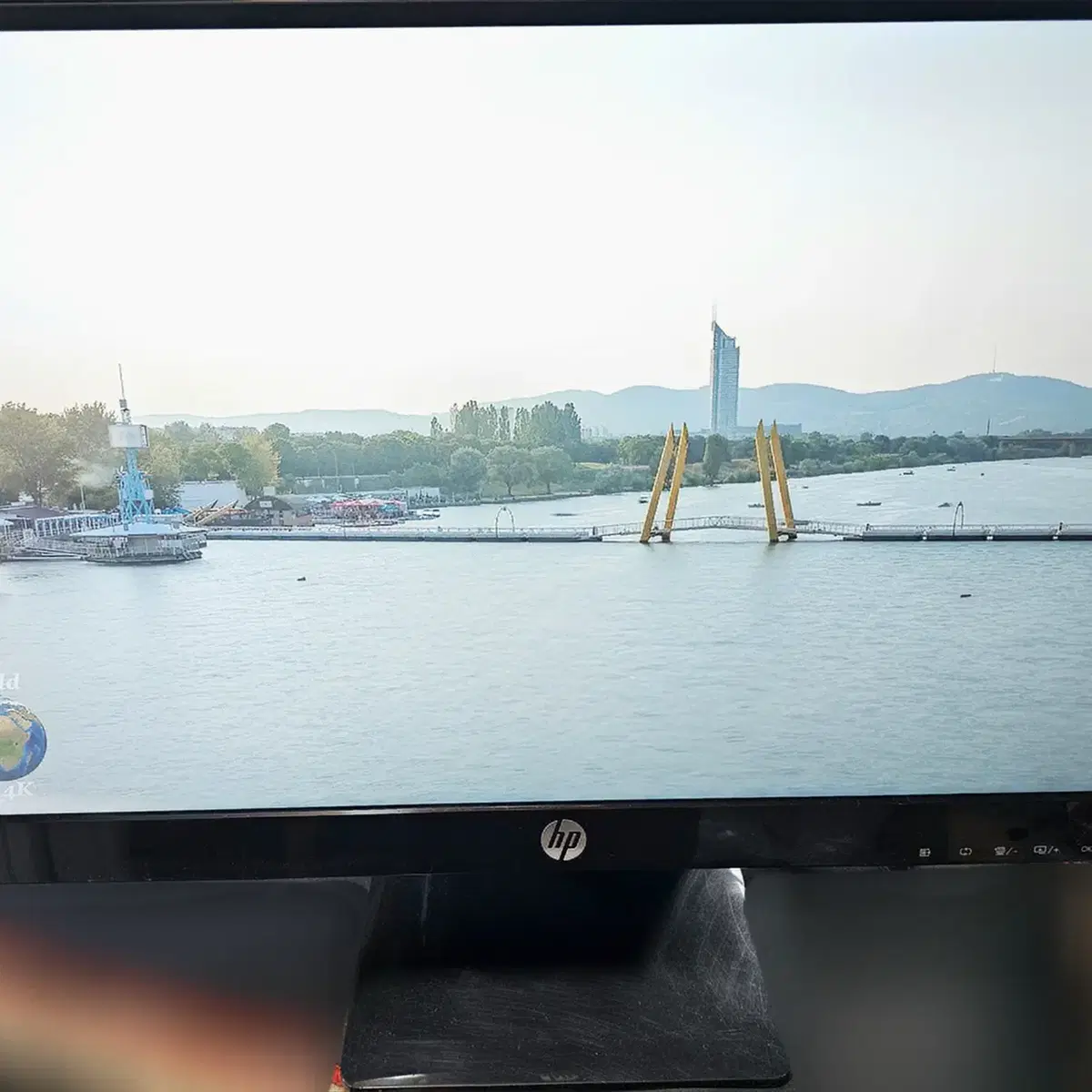 피벗 DELL 23인치 LED 모니터 P2314Ht 팝니다 세로 회전