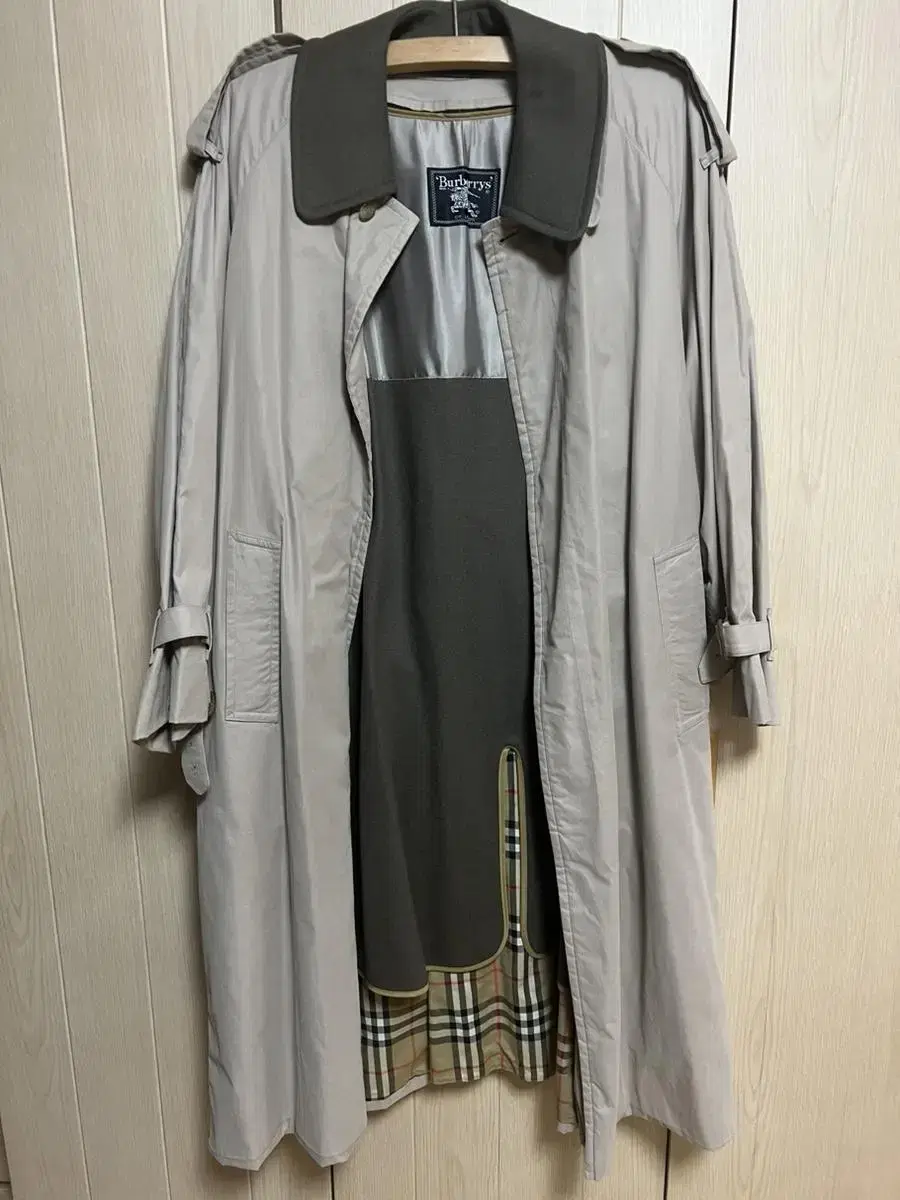 Burberry Trench Coat Balmacan Trench