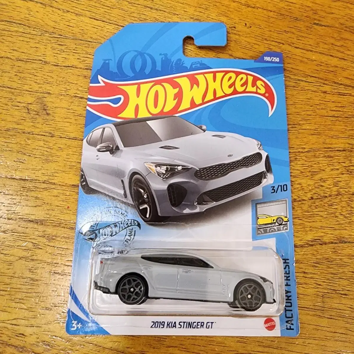 Hot Wheels Stinger Model Die-Cast