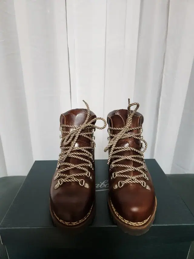 파라부트 아보리아즈 UK6 (PARABOOT AVORIAZ/MARRON)