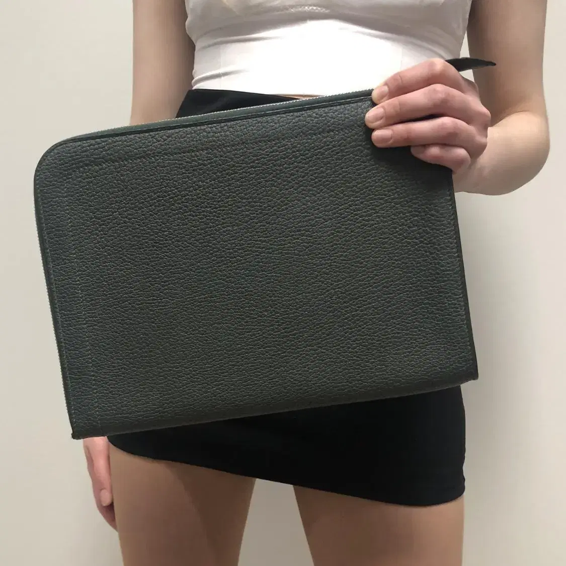 HERMES 에르메스 ZIP TABLET CLUTCH-클러치(R 각인)