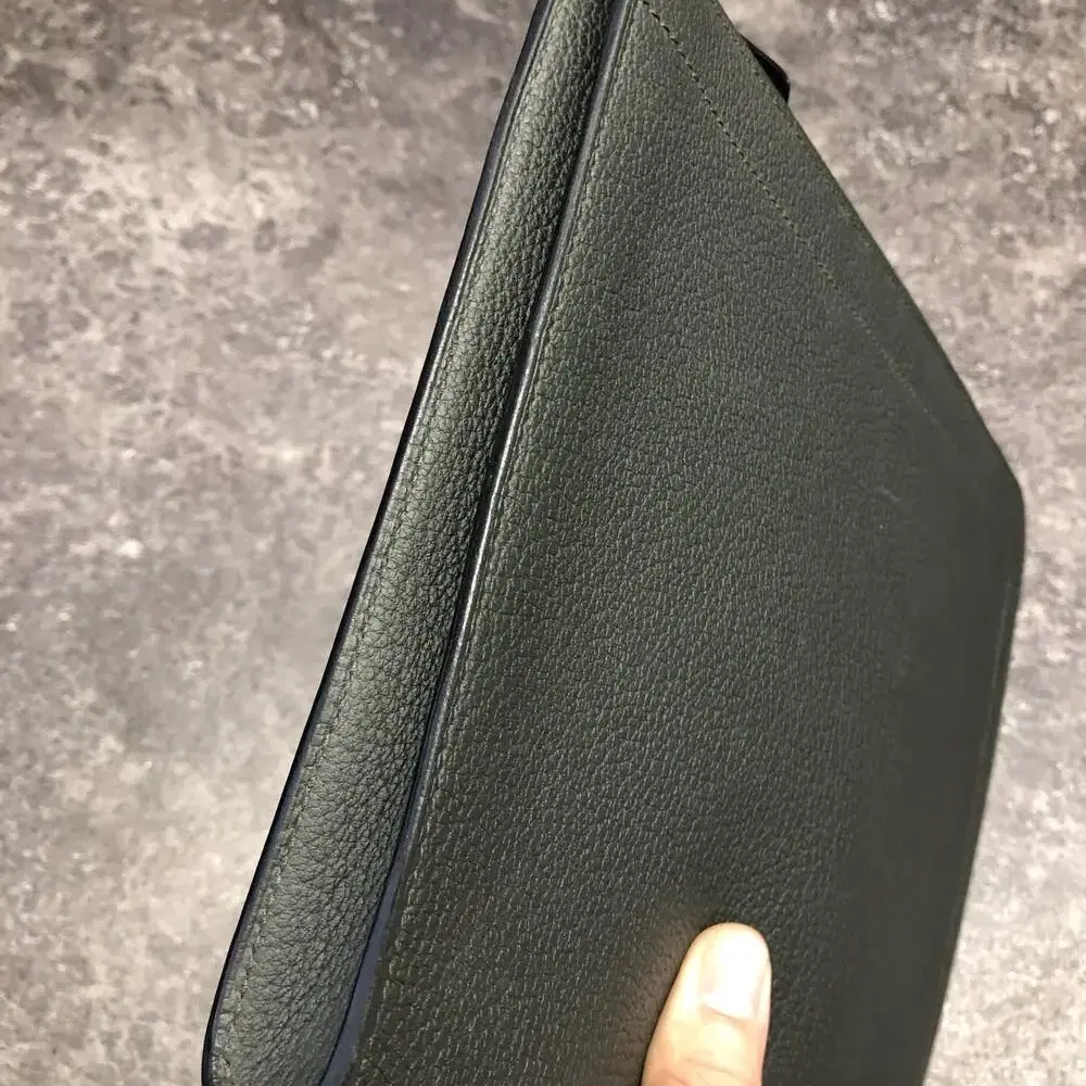 HERMES 에르메스 ZIP TABLET CLUTCH-클러치(R 각인)