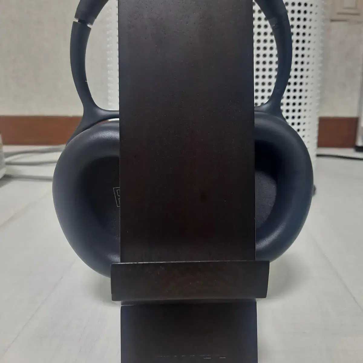 KEF MU7 케프 블루투스 헤드폰 차콜 판매합니다.