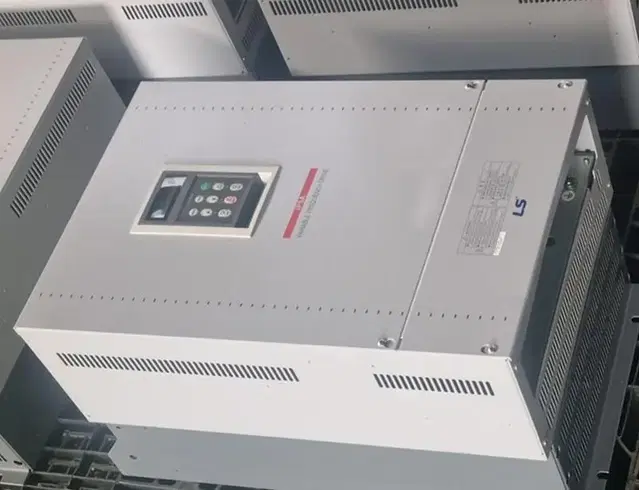 LS SV900iP5A-4O (90Kw) 120마력 인버터 (상태A급)