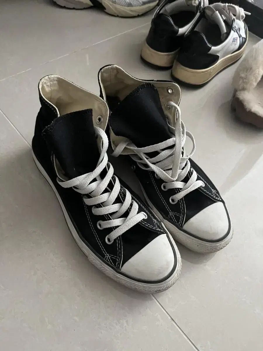 CONVERSE HI 260