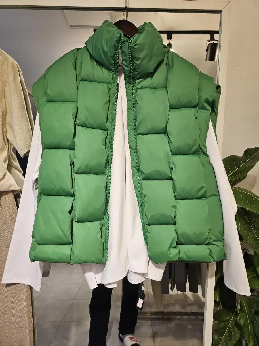 Botoga Padded Vest