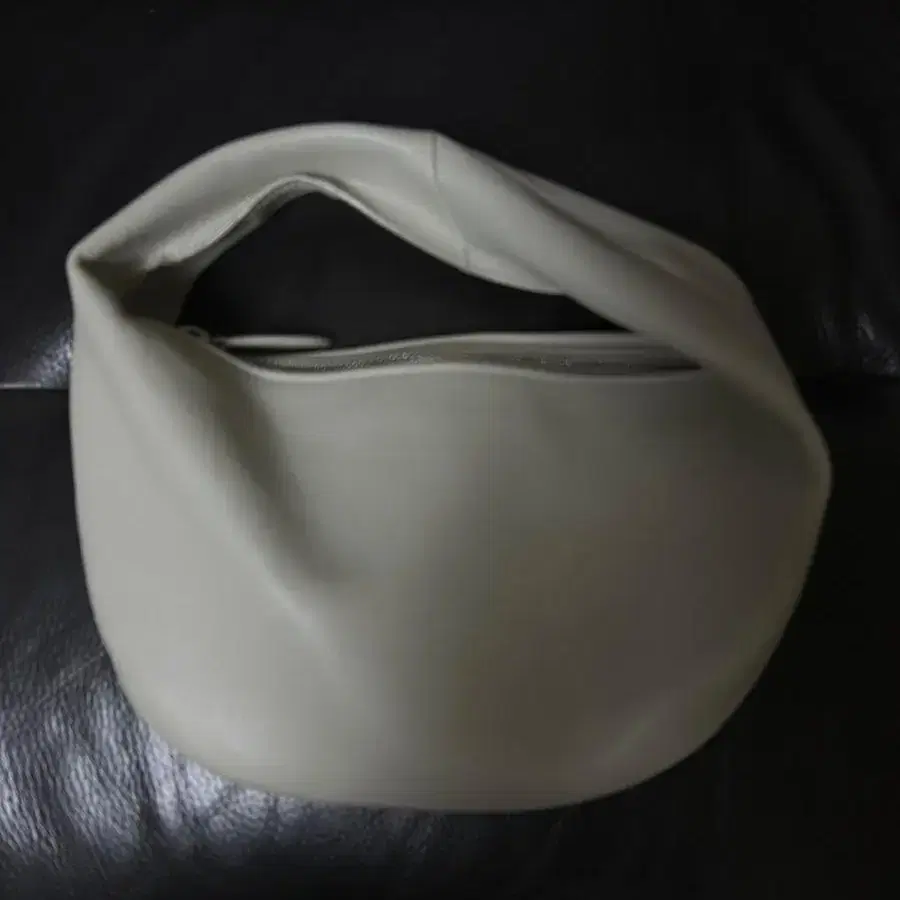 레이스 RRACE - Round Handle Bag_Ivory