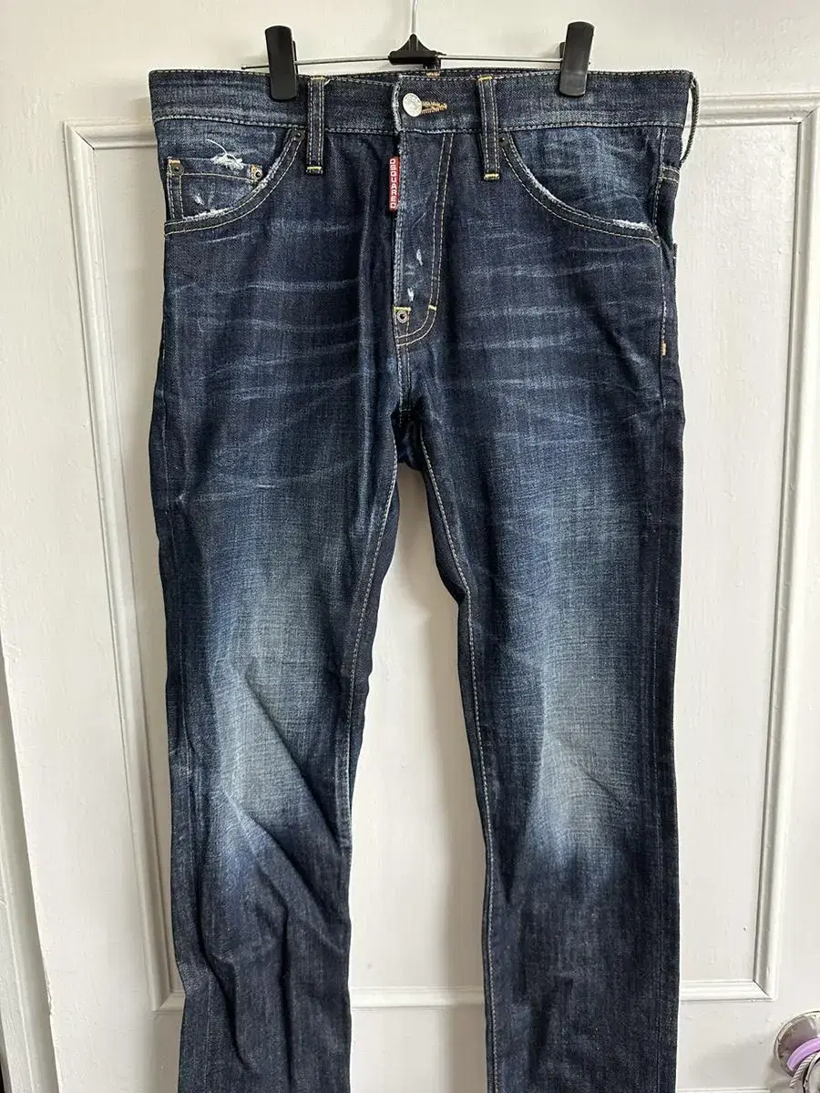 [44] Desquared2 Jeans