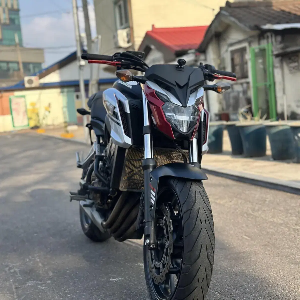 혼다 cb650f 18년식 저렴하게 판매합니다.