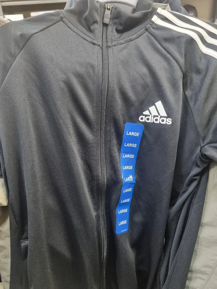 adidas Top and Bottom Set L