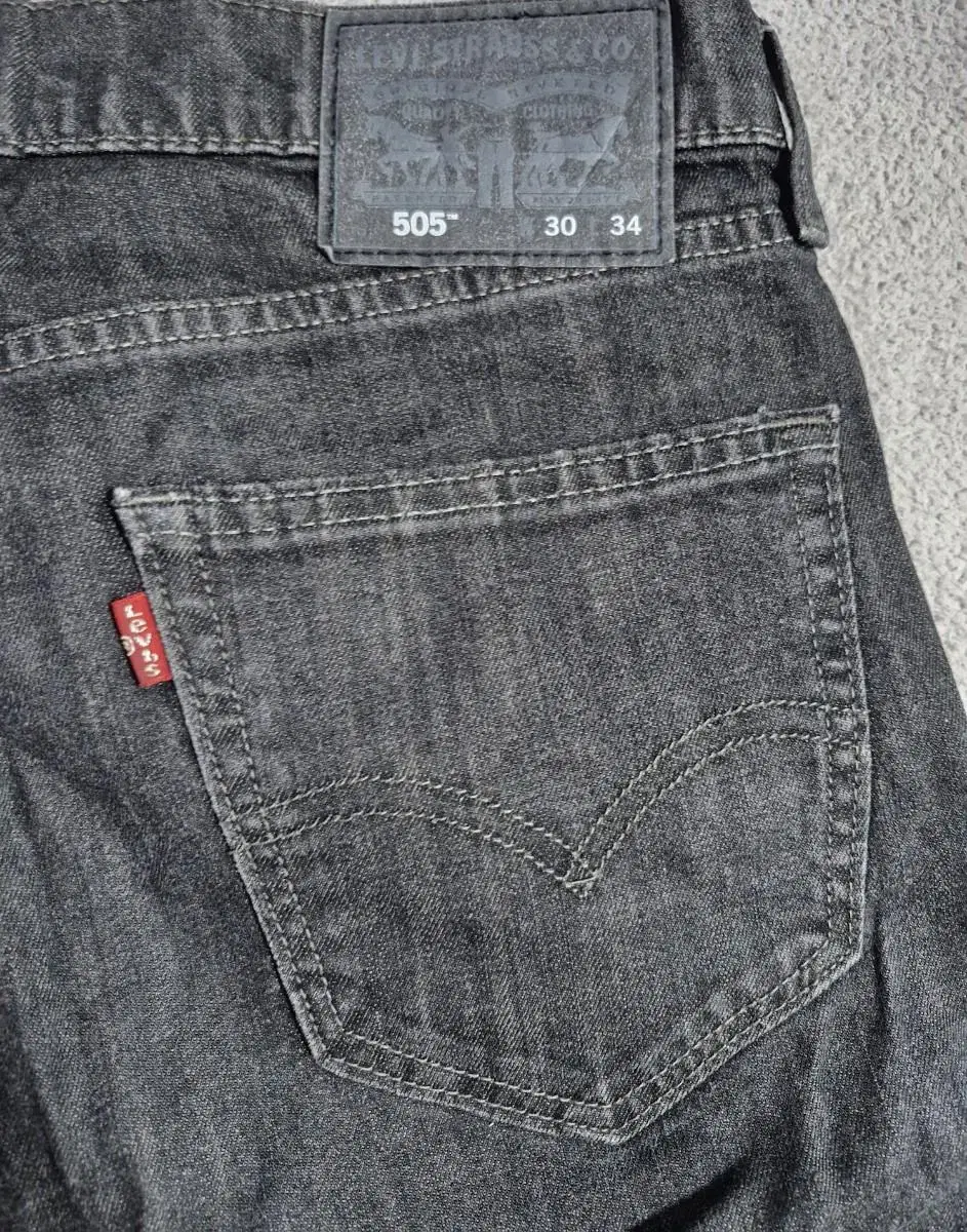 Levi's 505 W30 L34