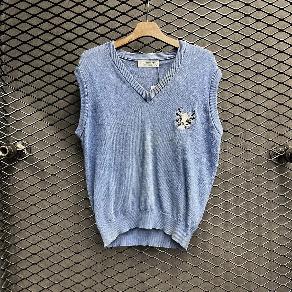 Burberry Sky Blue Golf Club Logo V-Neck Knit Vest