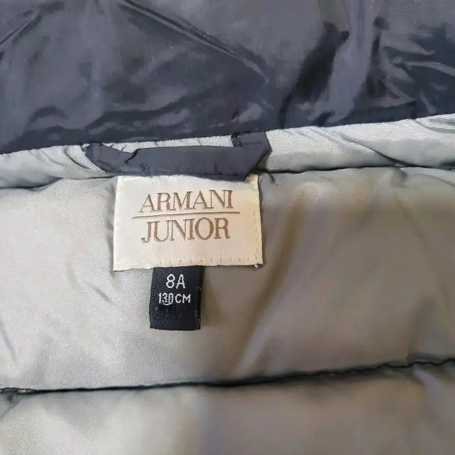 ARMANI  JUNIOR