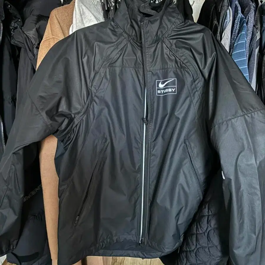 Stussy × Nike Storm-Fit Jacket Nike x Stüssy NRG Linen Shell Jacket FZ5751-010 Unisex Large | eBay