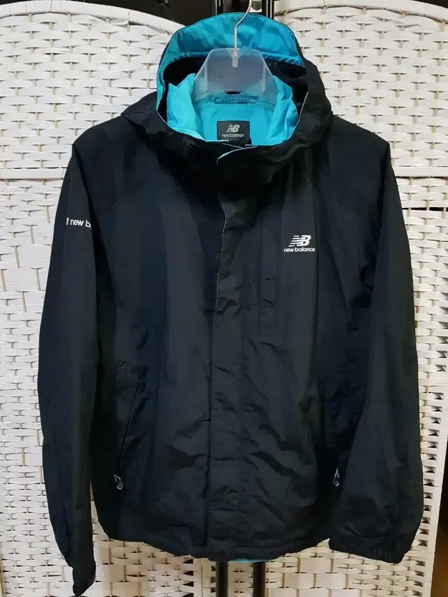 (1556) new balance 뉴발란스 스포츠 자켓 100 L