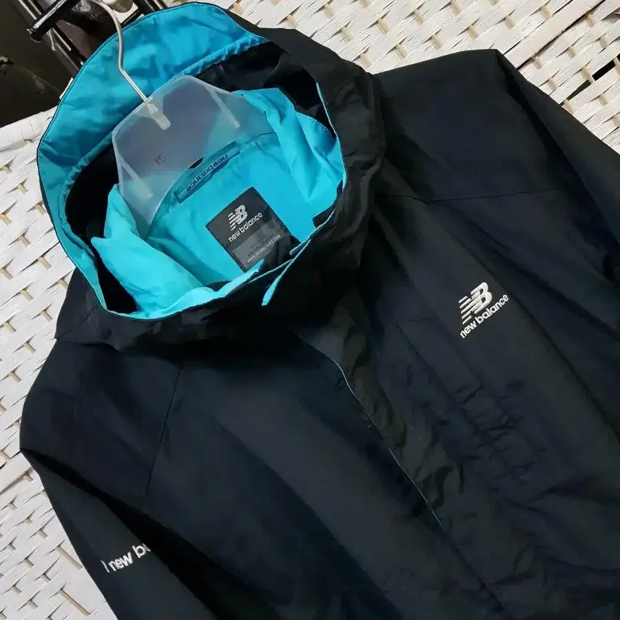 (1556) new balance 뉴발란스 스포츠 자켓 100 L