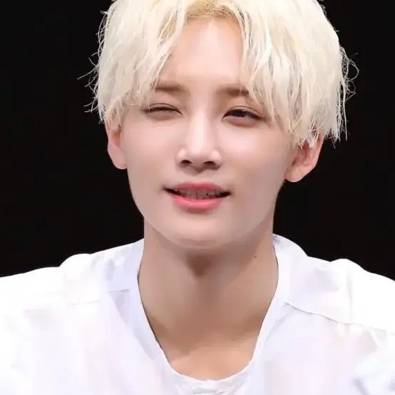 #029 세븐틴 정한 착용 벚꽃 비즈팔찌