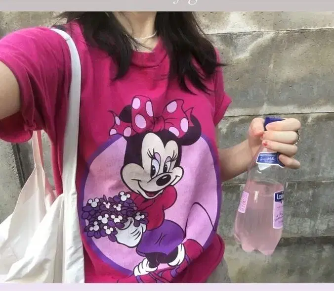 Free gift) [Direct import] Vintage Minnie Mouse Vahn Pink Short-sleeved T-shirt