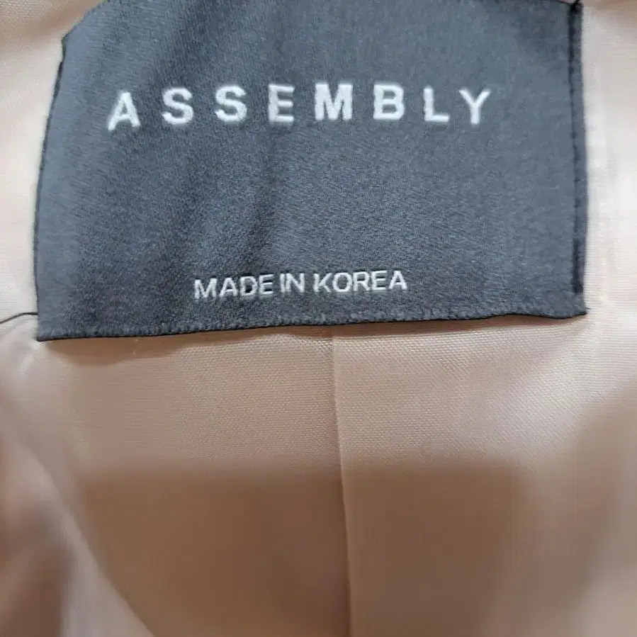 ASSEMBLY  트렌치자켓